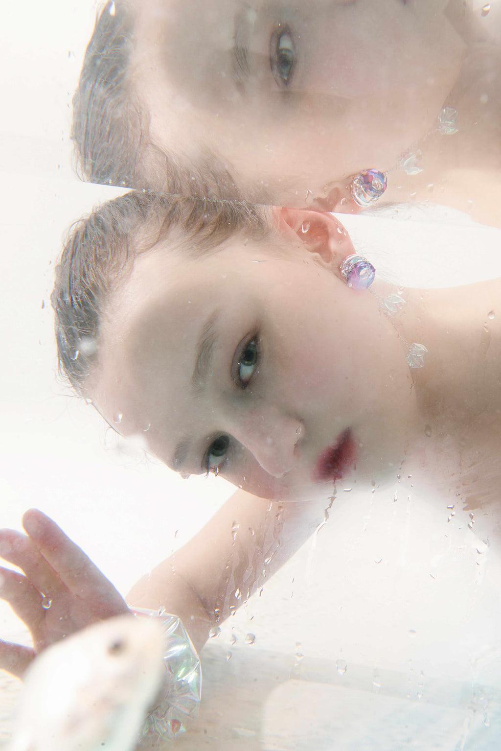 Asymmetrical crystal earrings for aquarium enthusiasts