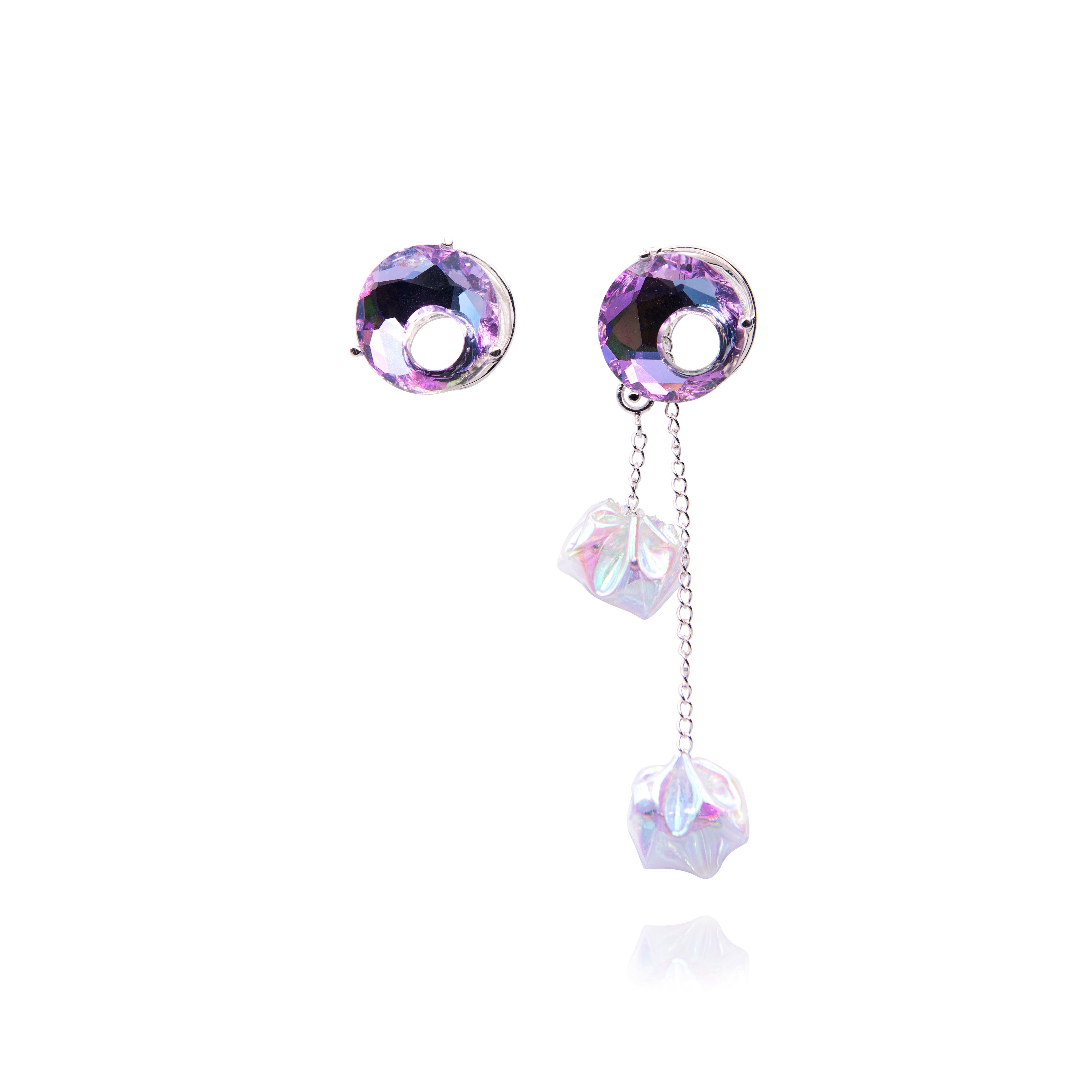 Asymmetrical crystal earrings for aquarium enthusiasts