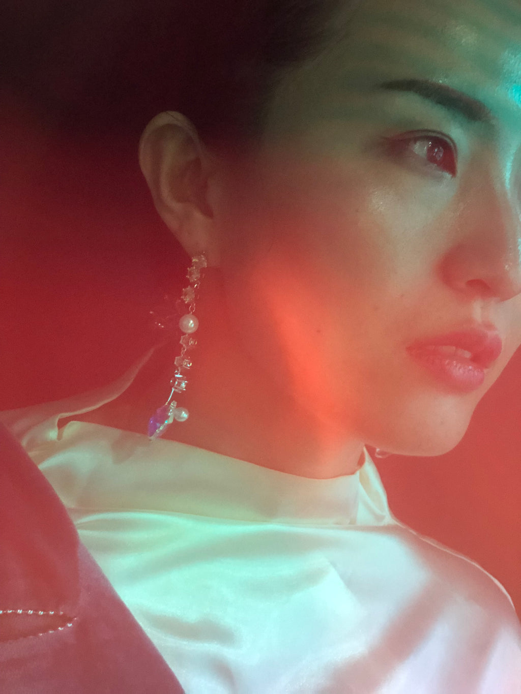 Aquarium full-drill asymmetrical earrings