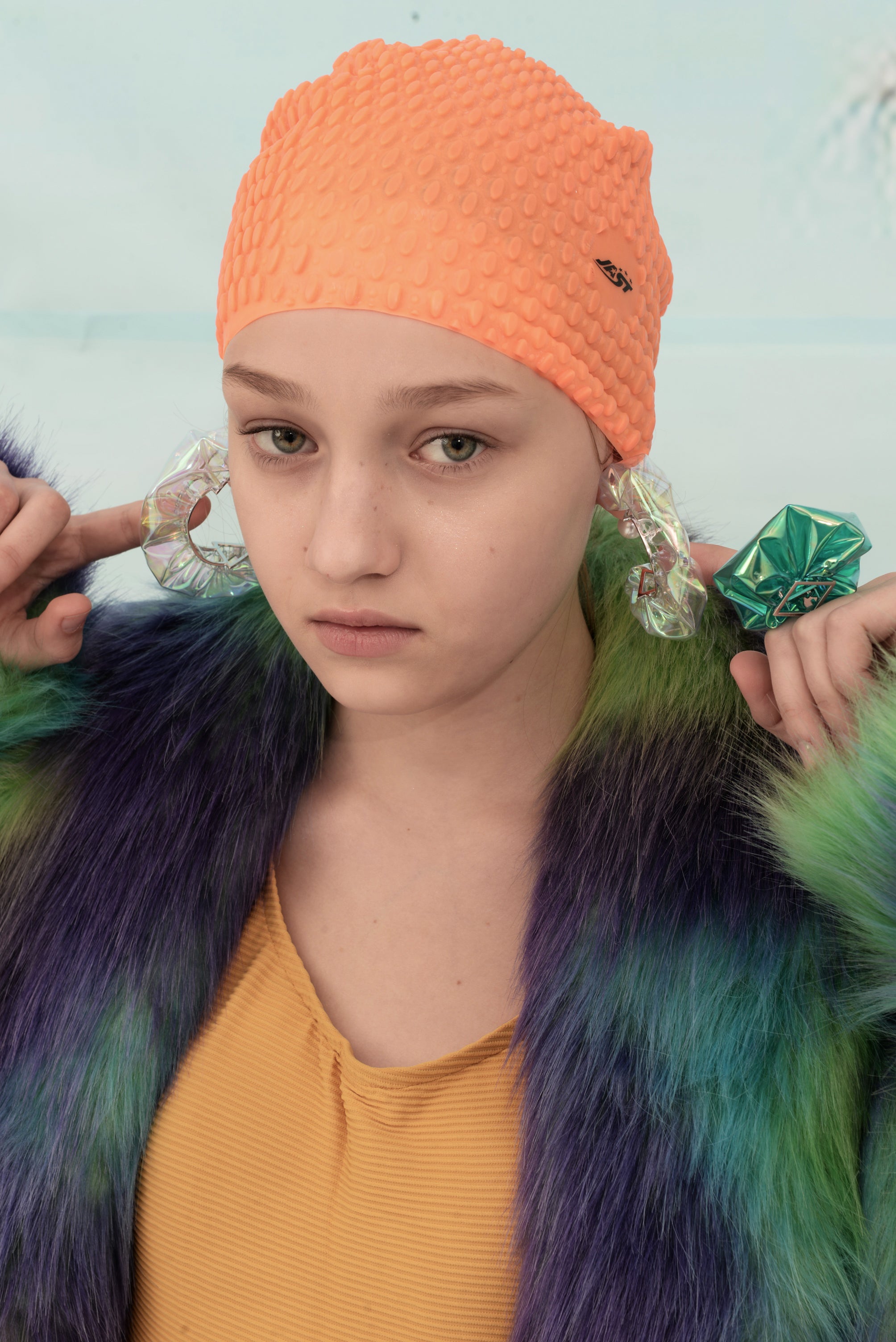 Show bubbles half circle earrings