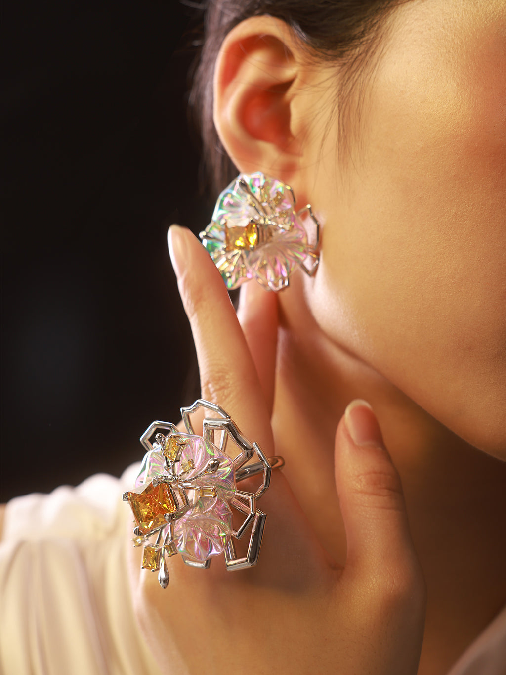 Morning flower shaped earrings