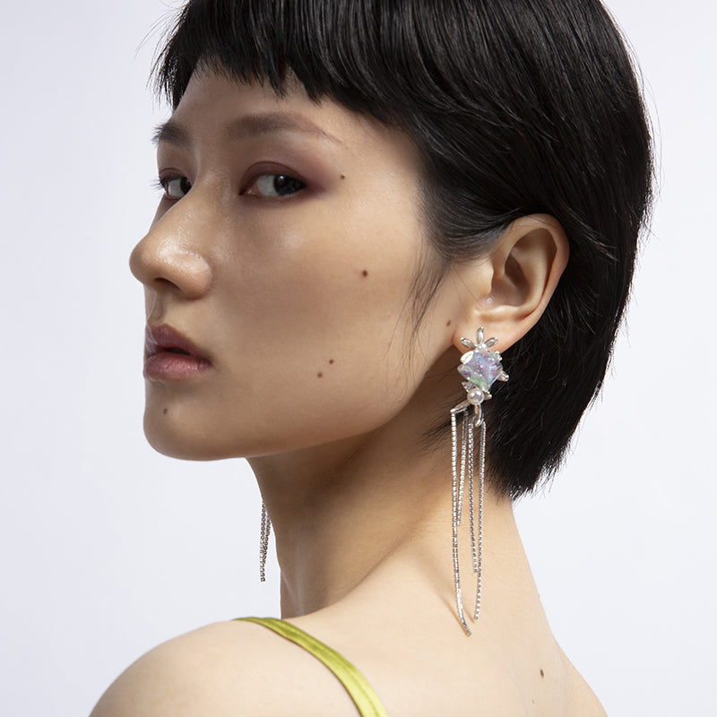 Daisy-shaped floral fringe earrings