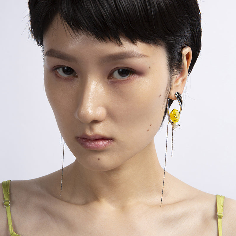 Daisy tassel earrings