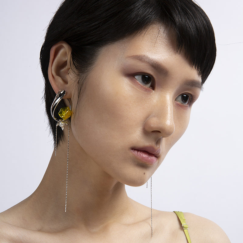 Daisy tassel earrings